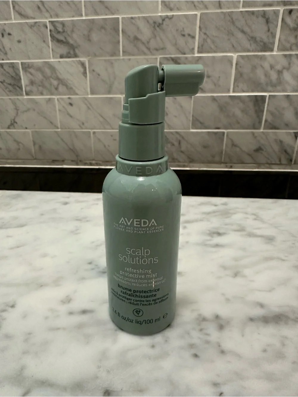 AVEDA Scalp Solutions Refreshing Protective Mist - Seafoam Green Bottle